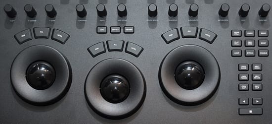 Overhead of the central area surrounding the trackballs.