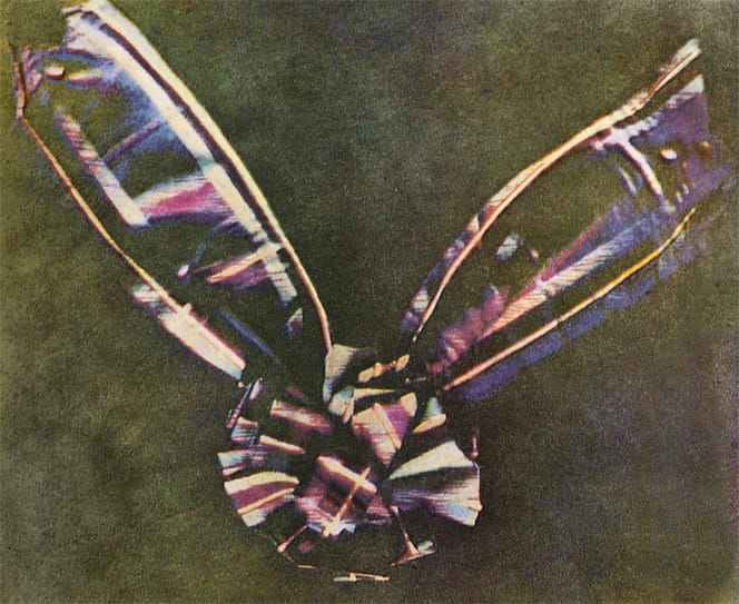 Tartan Ribbon - 1861 - first color photograph 
